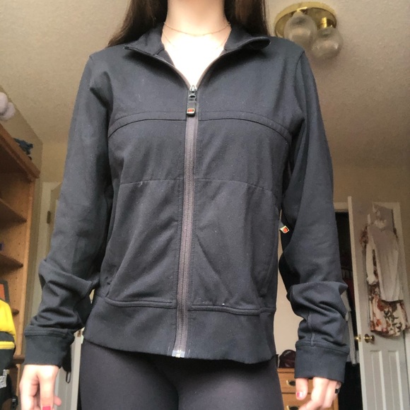 MEN’S LULULEMON JACKET - Picture 1 of 4